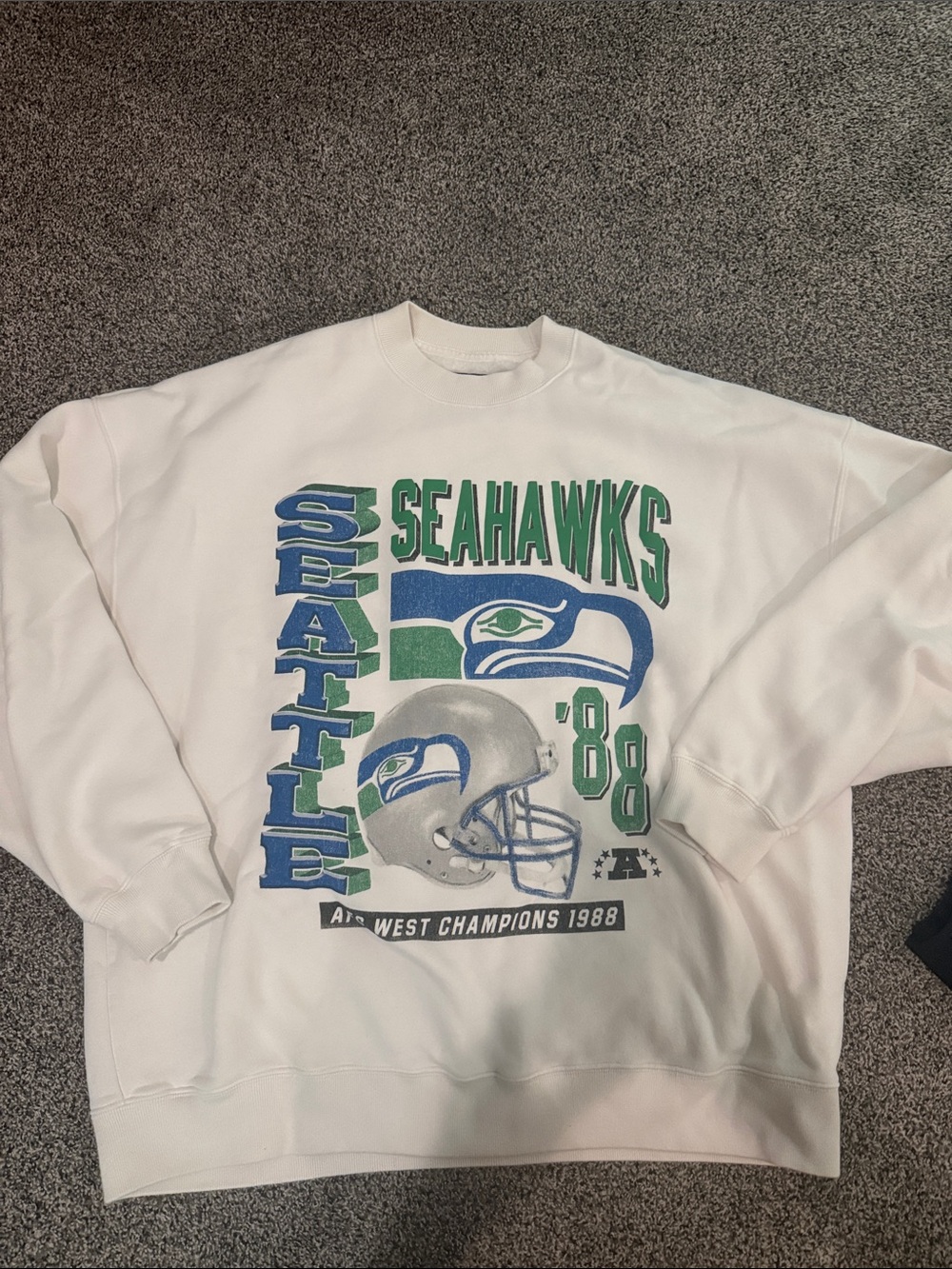 Abercrombie Seattle Seahawks '88 White Graphic Crewneck Sweatshirt